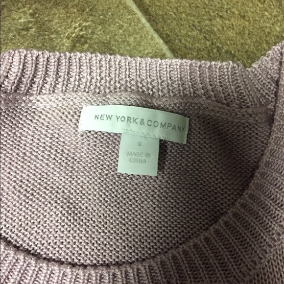 NY&Co cold shoulder sweater - Picture 3 of 3